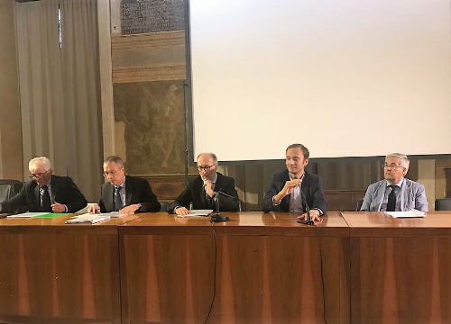 Il governatore del Friuli Venezia Giulia, Massimiliano Fedriga, e il vicegovernatore con delega alla Salute, Riccardo Riccardi, intervengono nell'incontro pubblico nel salone del Castello di Udine organizzato per illustrare le ipotesi di riforma sanitaria emerse dal tavolo dei saggi.